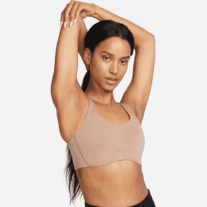 Nike dri-fit Alate bra